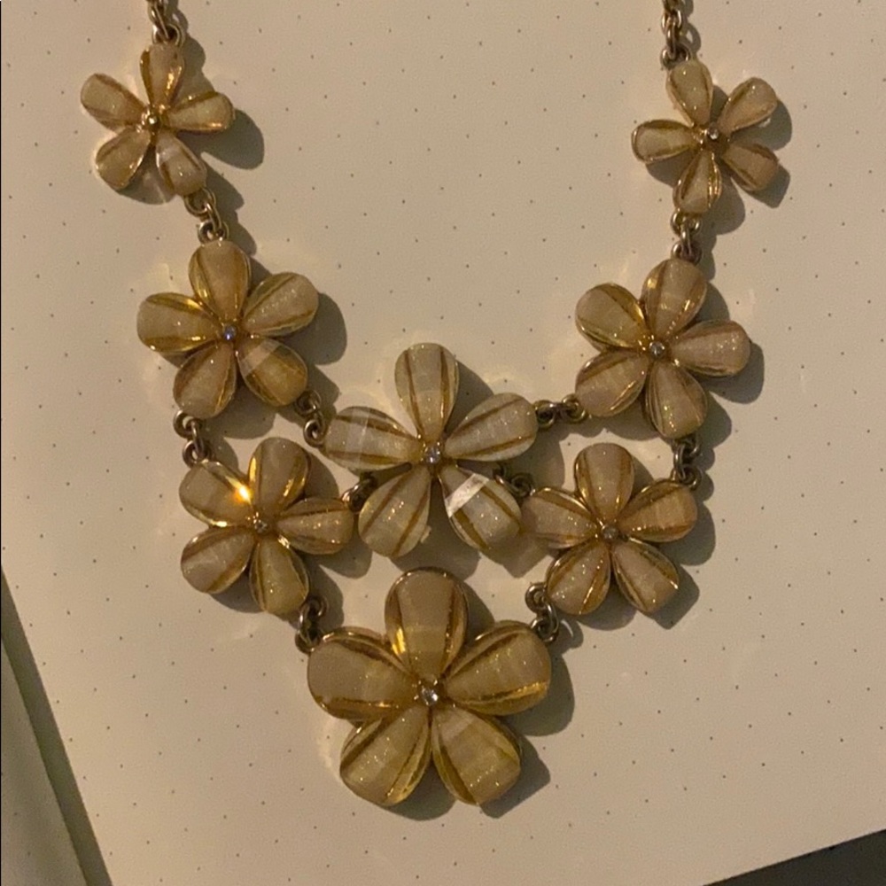 A vintage flower necklace